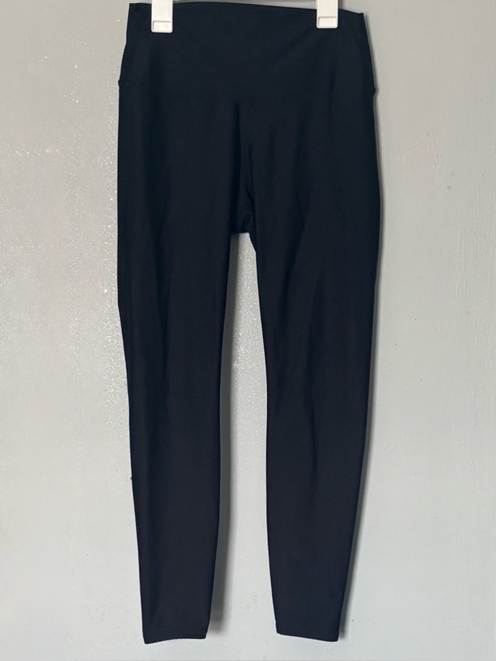 Evolution and Creation (EVCR) black silky high-waisted compression leggings M